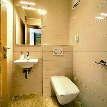 Royal 4*